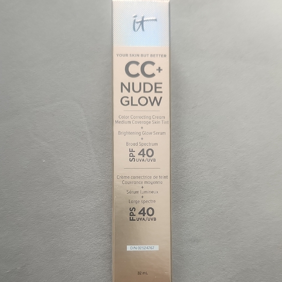 IT Cosmetics CC+ Nude Glow SPF 40 - Picture 1 of 2